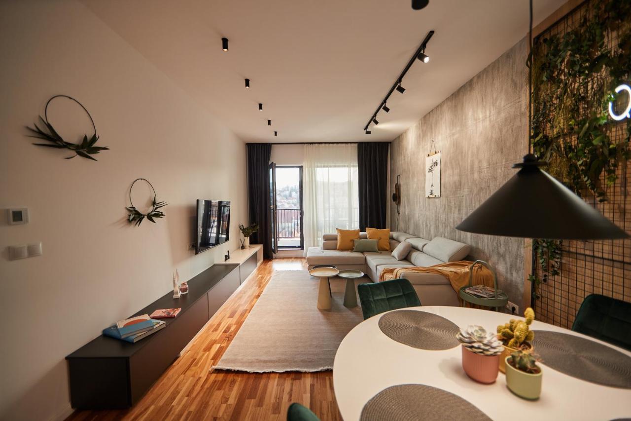 Quiboo Cosmopolit Apartment Brasov Exterior photo